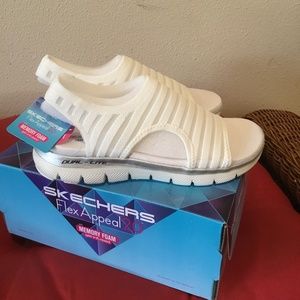 Skechers Flex Appeal 2.0 Memory Foam Sandals